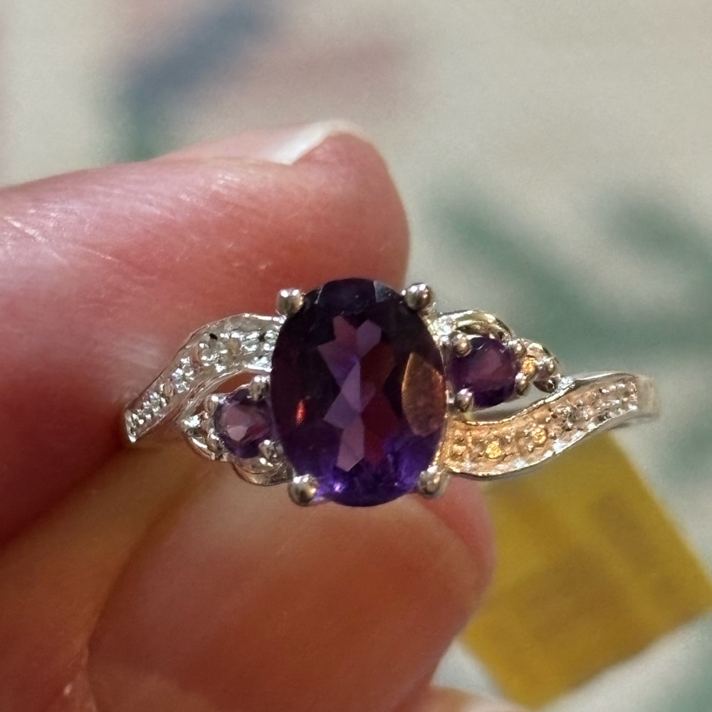 Amethyst oval ring size 8 - Picture 12 of 12